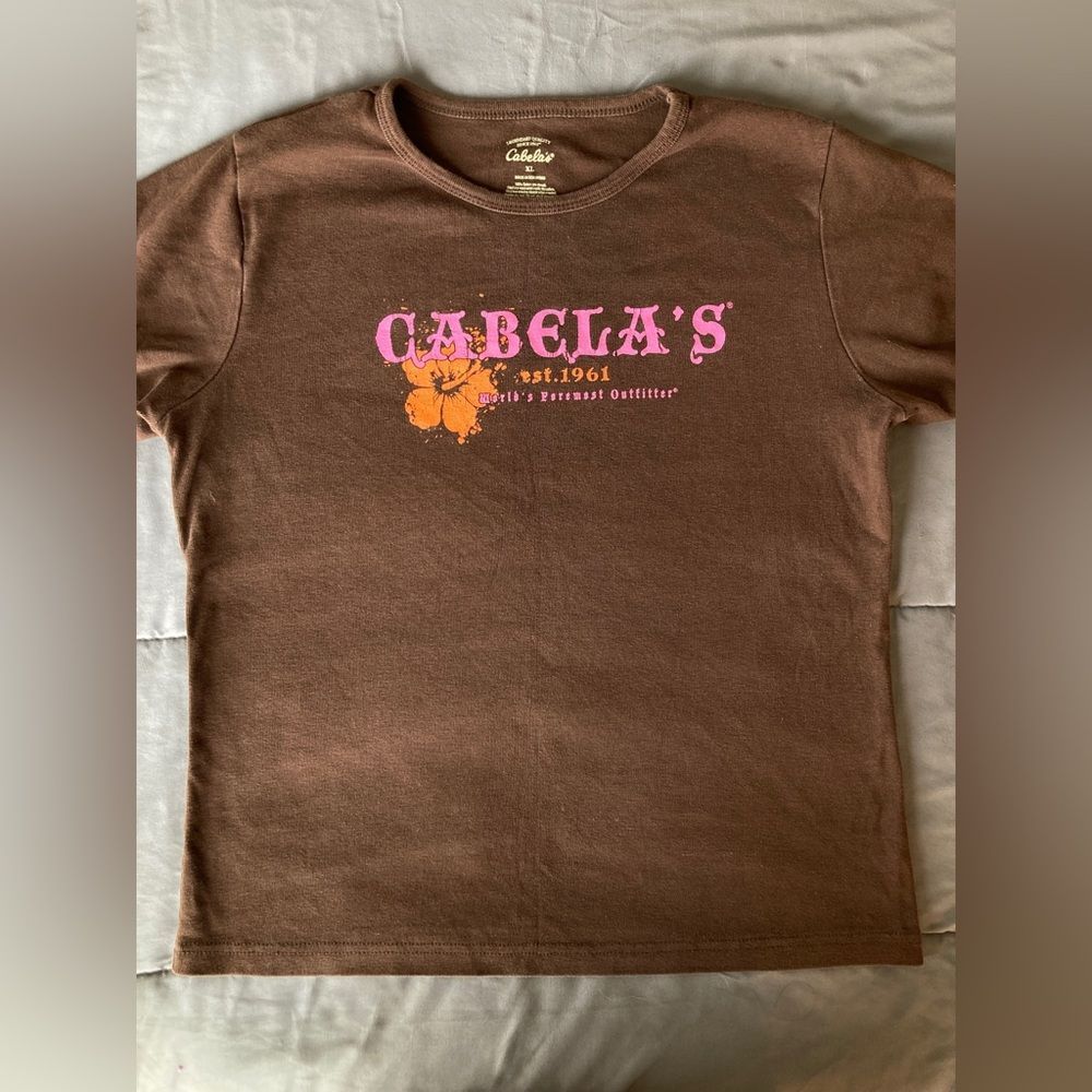 Brown tourist baby tee